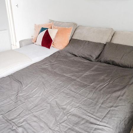 Churnet Valley Townhouse - Modern Cheadle House Villa ภายนอก รูปภาพ