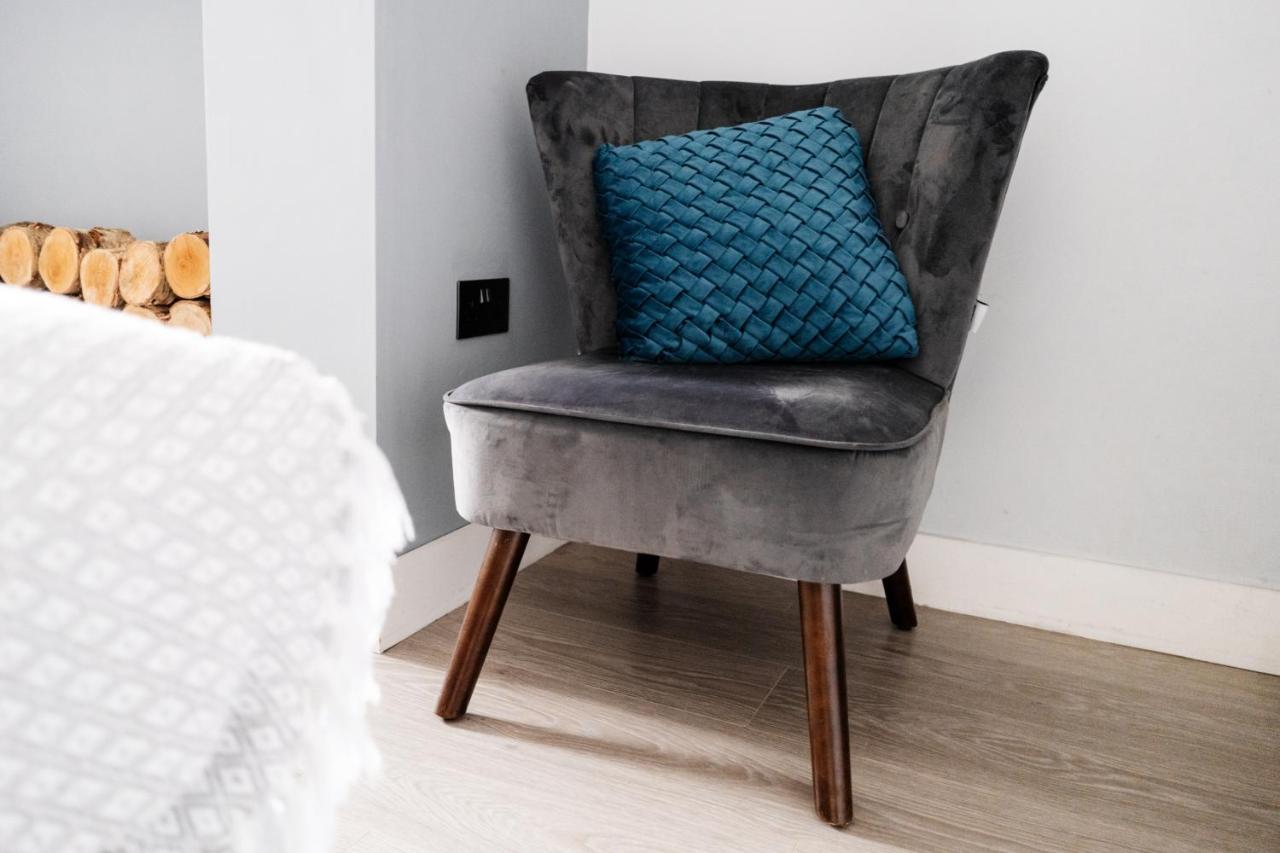 Churnet Valley Townhouse - Modern Cheadle House Villa ภายนอก รูปภาพ